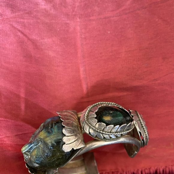 VINTAGE BRACELET FACE CARVED WITH TURQUOISE AND CORAL - Picture 6 of 6